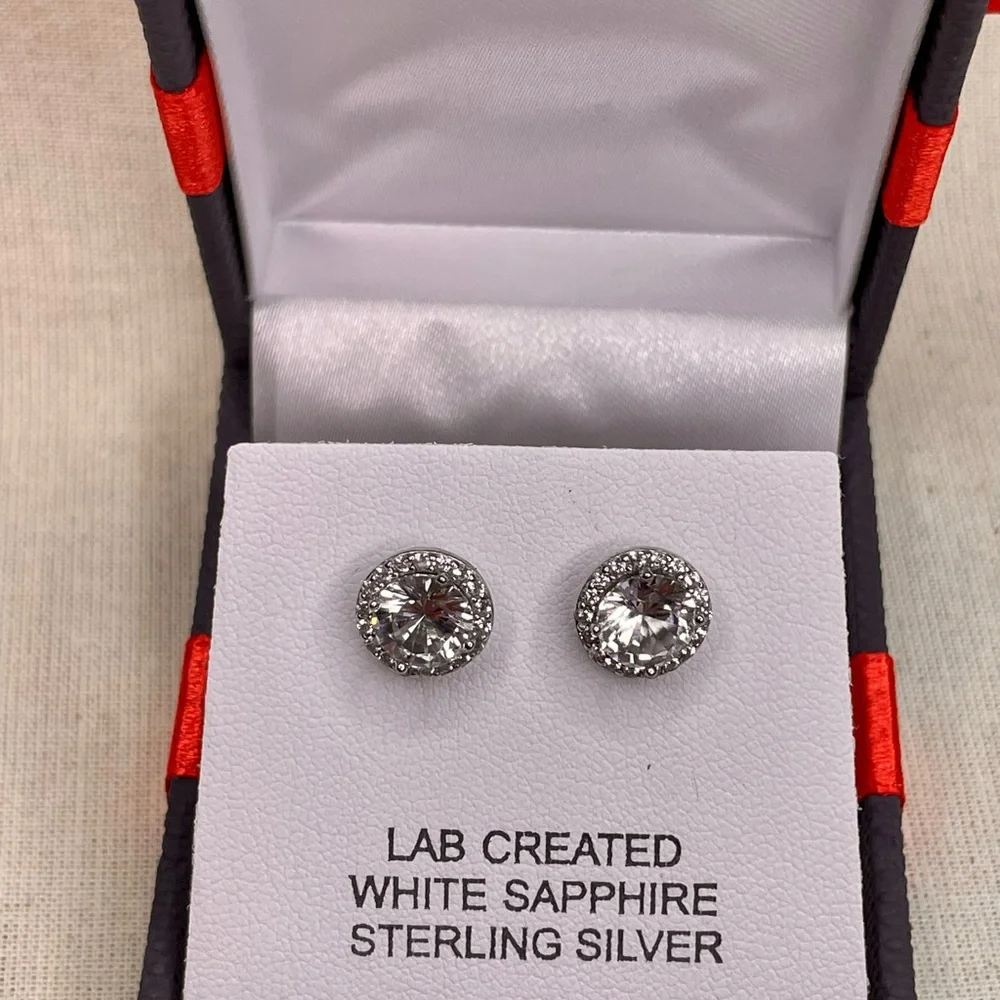 ❤️❤️NEW in box Lab Created White Sapphire Studs❤️❤️9mm - Picture 3 of 6